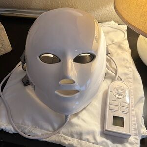 NEWKEY LED Light Therapy Mask with Remote